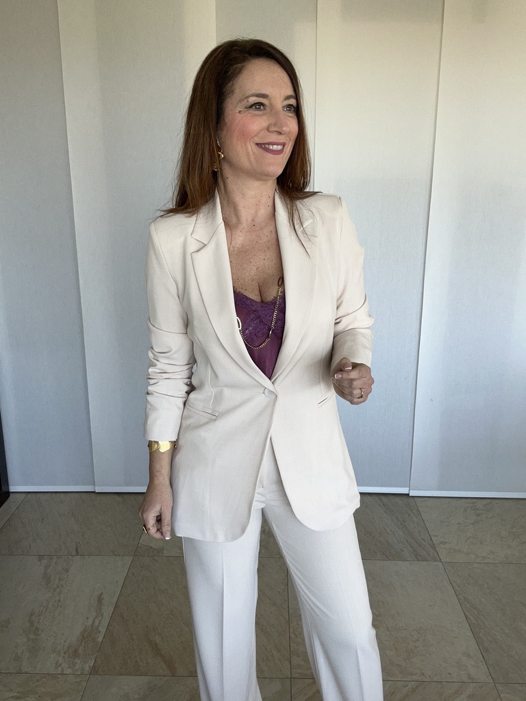 TRAJE DE CHAQUETA MIRNA