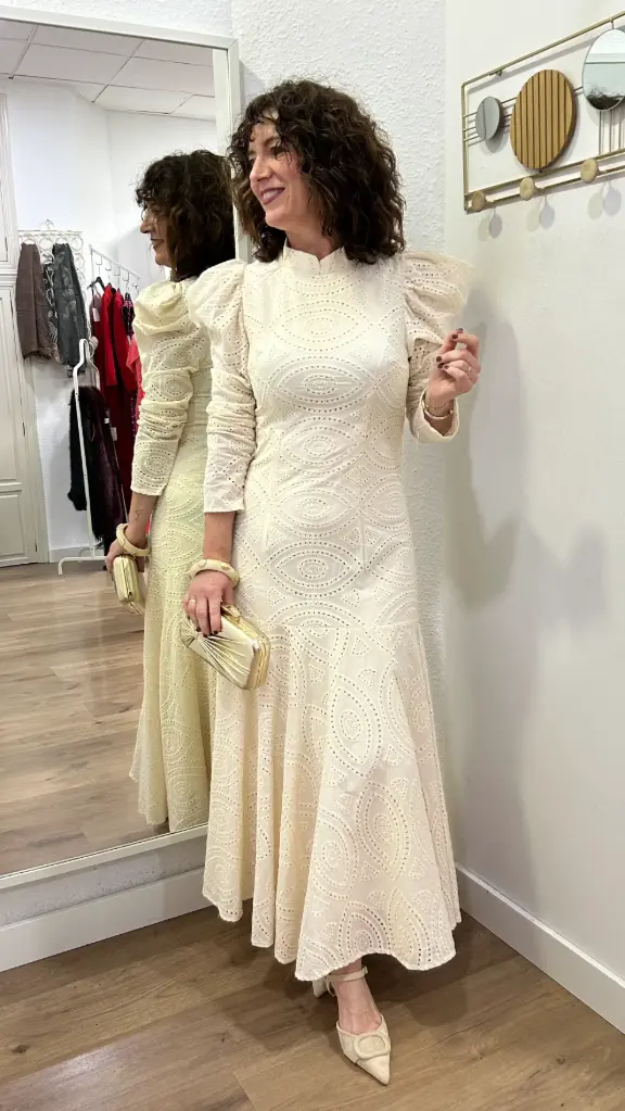 VESTIDO PERFORADO MÁLAGA