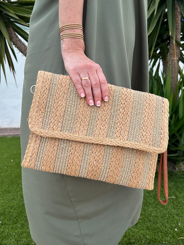 CARTERA RAFIA TRENZADA